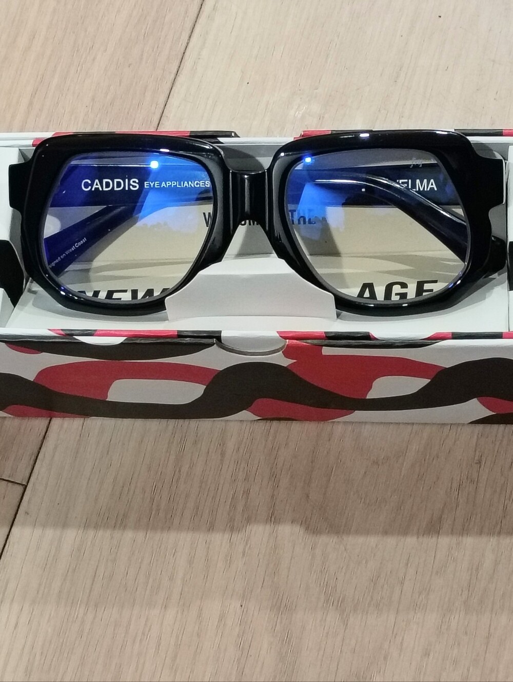 Caddis Velma Reading Glasses on Glossy Black 2.00